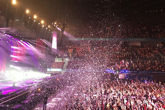 畅享摇滚，304AM永利LED大屏“耀”你好看！