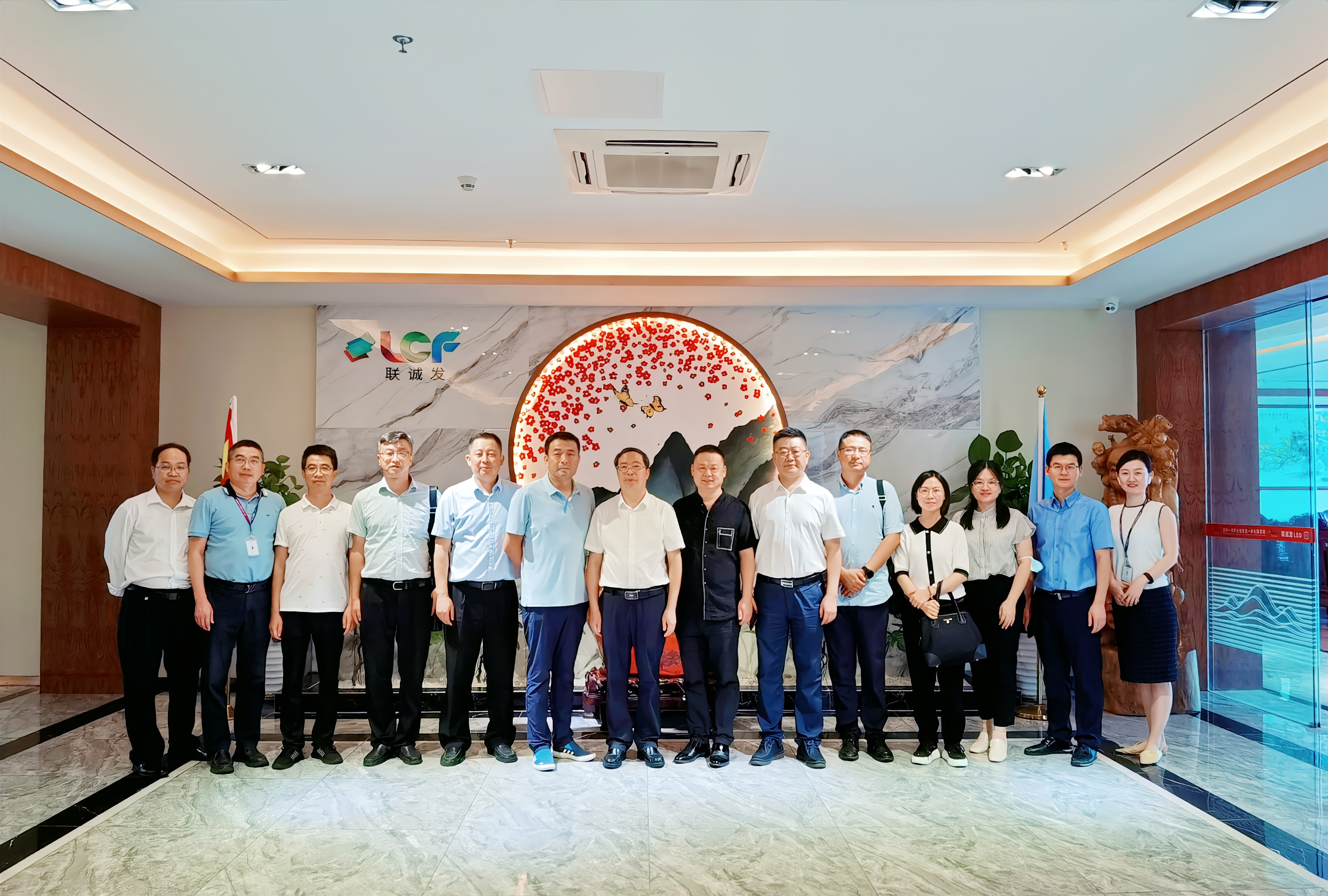 88922774401851270f292275d32c464.jpg 88922774401851270f292275d32c464.jpg