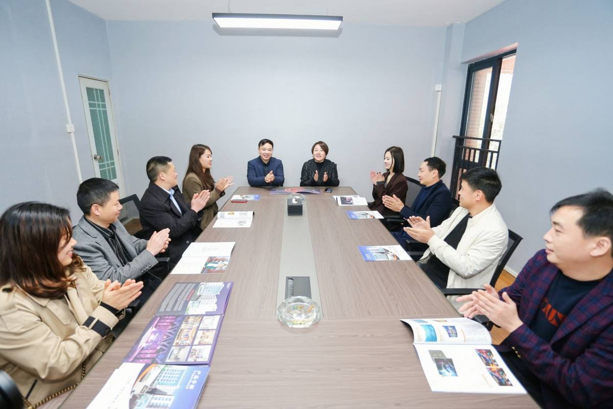 237298290.jpg 237298290.jpg