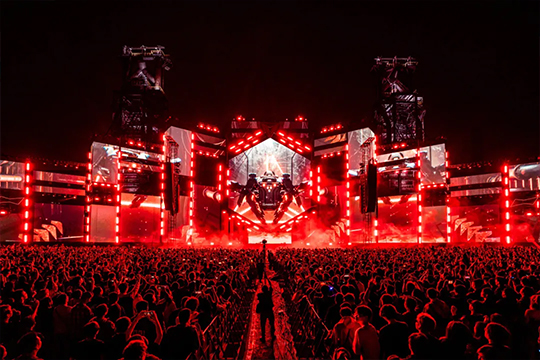 一路生花！304AM永利大屏激发文旅演艺新活力！ 